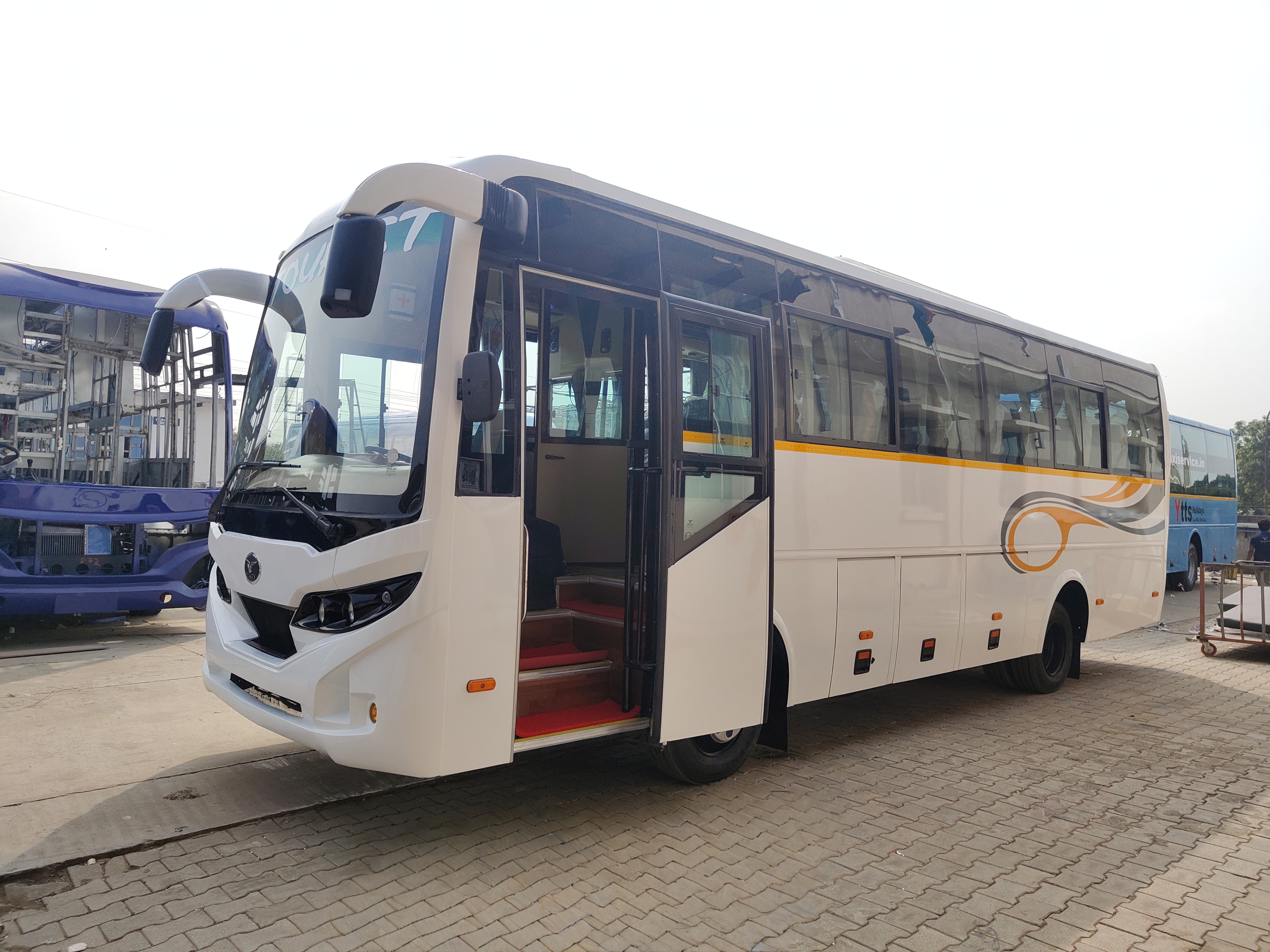 Synaty Senorita - Bus Body Manufacturer
